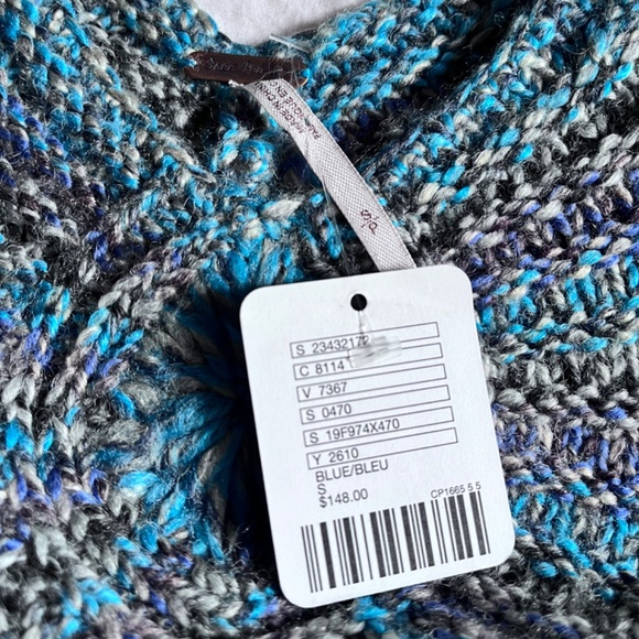 Free People Pinwheel Bell Sleeve Sweater (NWT) - Picture 4 of 6